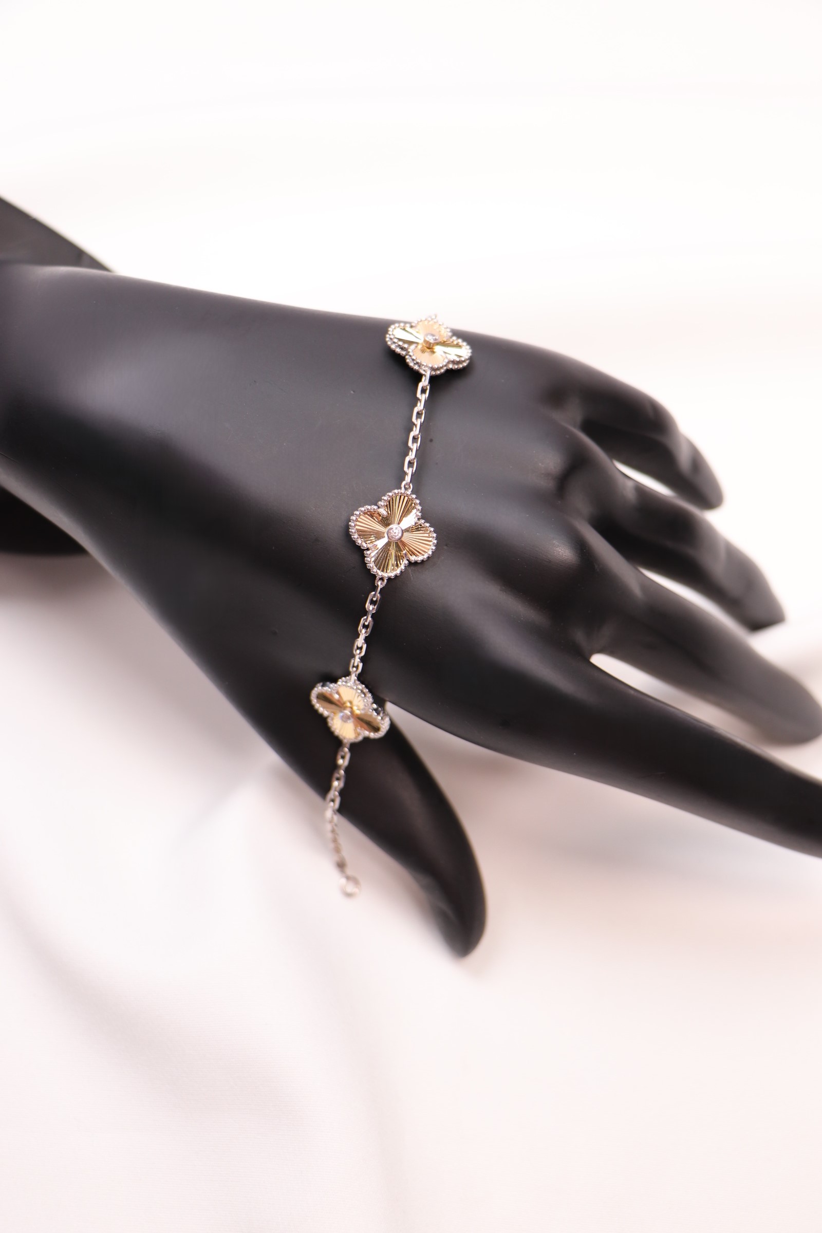 دستبند ساعتی ونکلیف VAN CLEEF